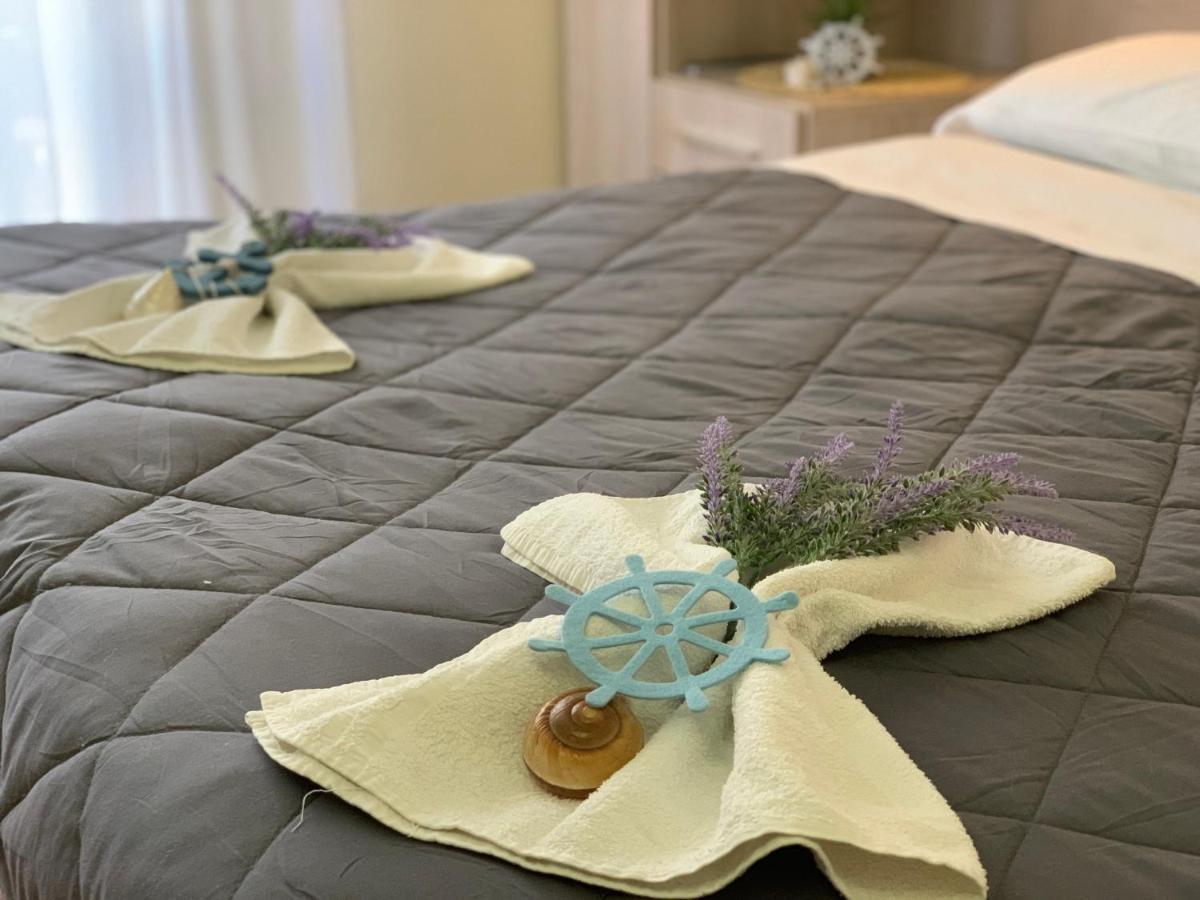 Hotel Palma Benessere リミニ エクステリア 写真